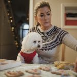 Include your pets in the holiday festivities. Make holiday pet treats together.